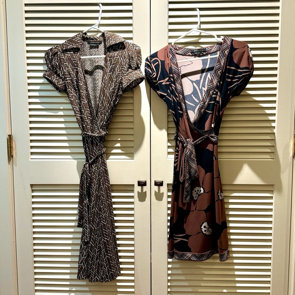BCBG MaxAzria brown printed wrap dresses